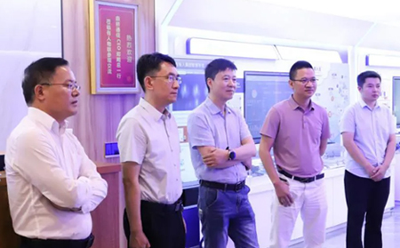 鼎橋CEO蒞臨有人參觀交流，深化5G戰(zhàn)略合作